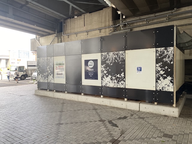 海浜幕張駅高架下喫煙所