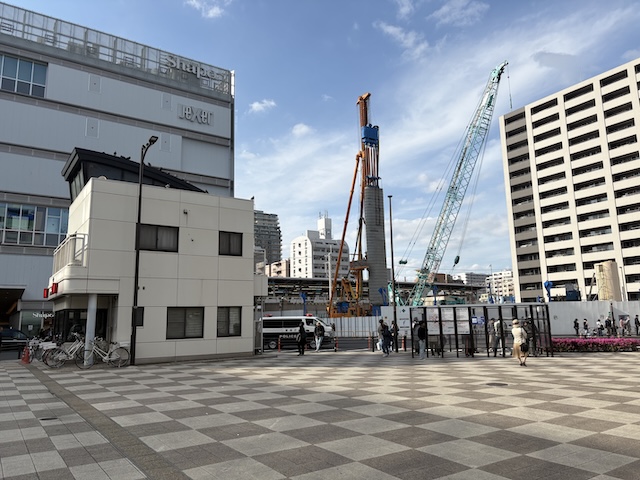 新小岩駅前広場喫煙所画像３